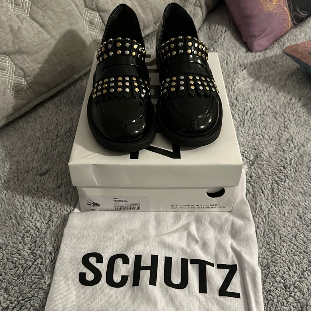 Schutz RIPPLE LEATHER FLAT